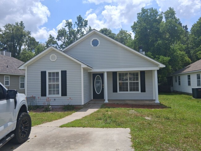 property at 4071 Chadwyck Dr