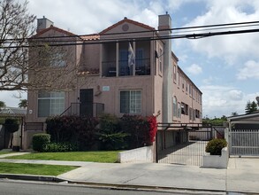 14620 S Berendo Ave in Gardena, CA - Building Photo - Building Photo