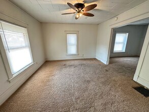 535 Welch Ave in Ames, IA - Building Photo - Building Photo
