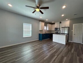 1431 E Maddox Ave in Fort Worth, TX - Building Photo - Building Photo