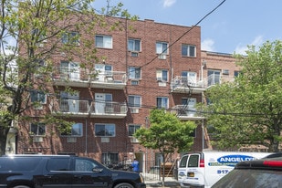 9311 Lamont Ave in Elmhurst, NY - Building Photo