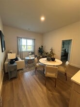 4180 Sunrise Hwy in Islip, NY - Building Photo - Building Photo