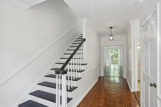 49 Willow Glen NE in Atlanta, GA - Building Photo - Building Photo