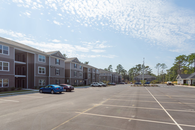 Woodridge Pointe Apartments in Wilmington, NC - Foto de edificio - Building Photo