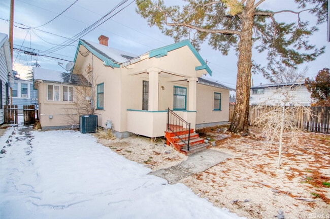 property at 829 Plumas St