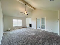 1432 Sunkiss Dr in Fort Worth, TX - Foto de edificio - Building Photo