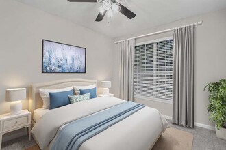 Camden Creekstone in Atlanta, GA - Building Photo - Building Photo