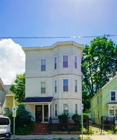 170 Pleasant St in Cambridge, MA - Building Photo