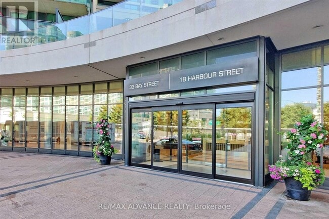 property at 18-2118 Harbour St