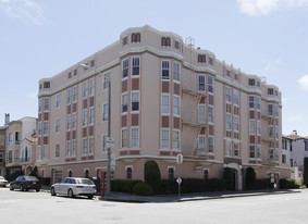 1701 N Point Apartamentos