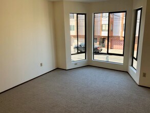 358 3rd Ave, Unit 2 in San Francisco, CA - Building Photo - Building Photo