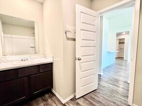 8331 E Queens St in Broken Arrow, OK - Building Photo - Building Photo