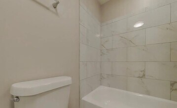 5909 Misty Meadow St in League City, TX - Building Photo - Building Photo