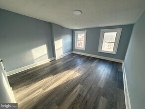 363 E Airy St in Norristown, PA - Building Photo - Building Photo