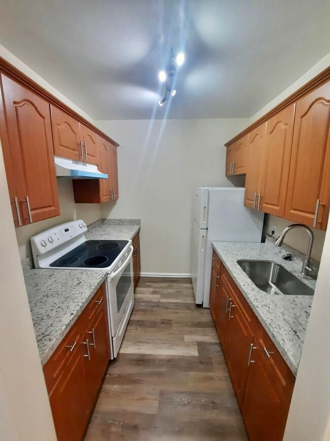 property at 2309 S Federal Hwy