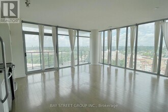 105-1105 The Queensway in Toronto, ON - Building Photo - Building Photo