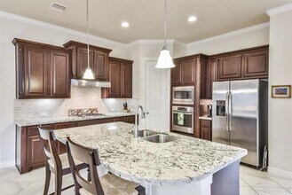1410 Upland Orchard Dr in Houston, TX - Foto de edificio - Building Photo