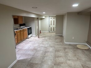208 Nunda Ave in Jersey City, NJ - Building Photo - Building Photo
