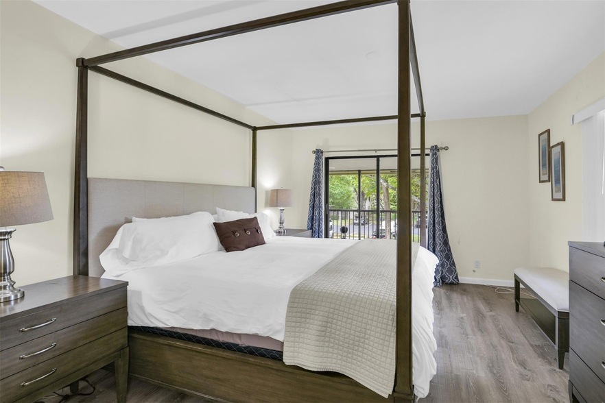 135 Deer Creek Blvd, Unit 306 in Deerfield Beach, FL - Building Photo