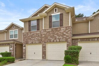 16013 Sweetwater Fields Ln in Tomball, TX - Building Photo - Building Photo
