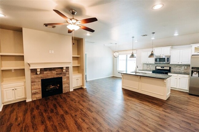 8701 SW 37th St in Oklahoma City, OK - Building Photo - Building Photo