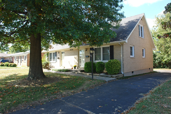 2025 Garden Springs Dr in Lexington, KY - Building Photo - Building Photo