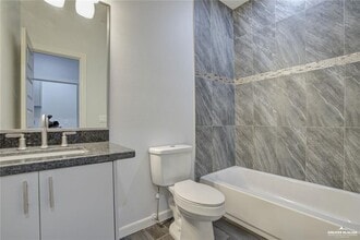 1520 New Orleans Cir in Pharr, TX - Building Photo - Building Photo