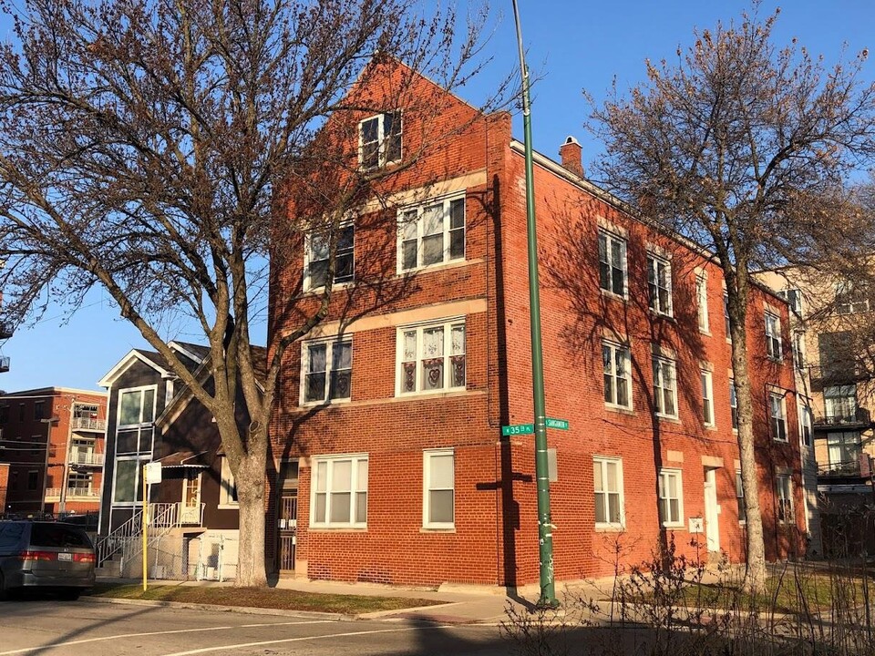 944 W 35th Pl in Chicago, IL - Building Photo