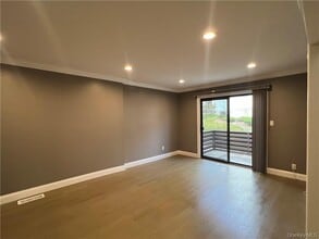 475 Country Club Ln in Pomona, NY - Building Photo - Building Photo