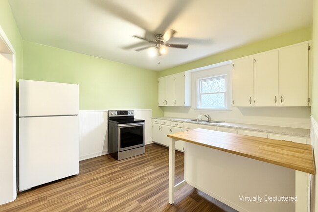30 Parker St in St Catharines, ON - Building Photo - Building Photo