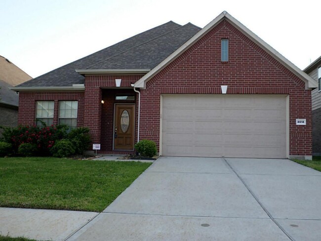 property at 4614 Ferndale Meadows Dr