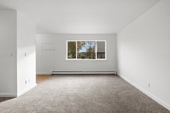 Cherry Hill Apartments in Sturgeon Bay, WI - Foto de edificio - Building Photo