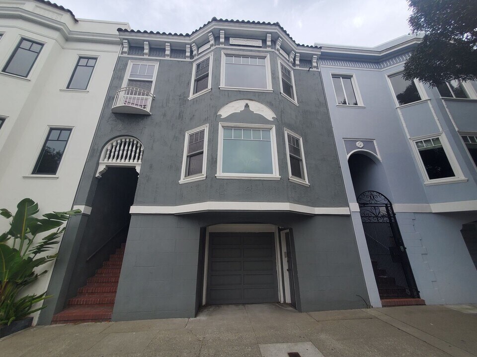 3342-3344 Scott St in San Francisco, CA - Building Photo