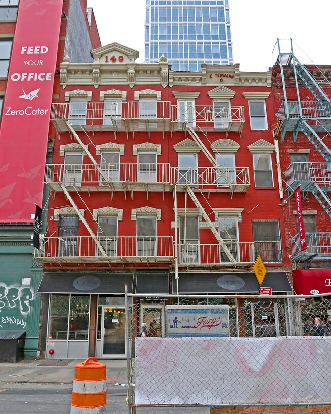 147-151 Grand St in New York, NY - Building Photo - Building Photo