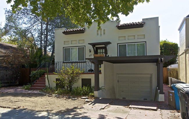 511-517 California Dr in Burlingame, CA - Building Photo - Building Photo