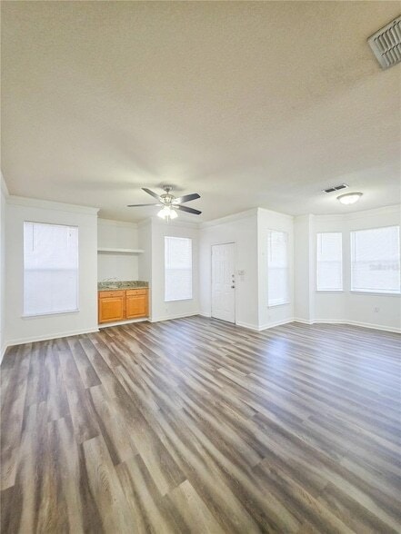 10431 Villa View Cir in Tampa, FL - Building Photo - Building Photo