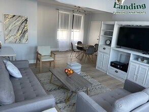 2545 Oak St-Unit -14.1318167 in Jacksonville, FL - Building Photo - Building Photo