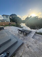 655 NW 24th Ave in Fort Lauderdale, FL - Building Photo - Building Photo