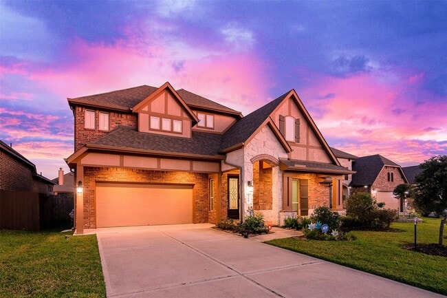 property at 13927 Manobrook Ct