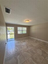 9250 SW 168th St in Palmetto Bay, FL - Building Photo - Building Photo