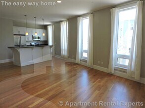 168 Hampshire St, Unit #4A in Cambridge, MA - Building Photo - Building Photo
