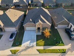 11024 Gold Pan Trail in Aubrey, TX - Building Photo - Building Photo