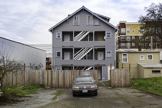 3020 Grand Ave in Everett, WA - Building Photo - Other