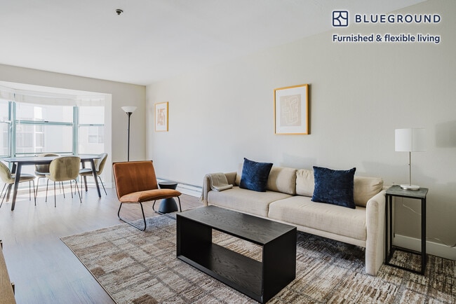 1 Bayside Village Pl