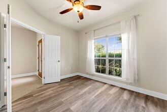 554 Camellia Ct in Freeport, FL - Building Photo - Building Photo