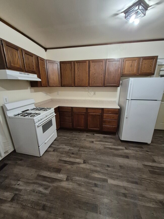 property at 4049 6th Ave