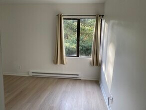 2211 SW 1st Ave, Unit 306 in Portland, OR - Building Photo - Building Photo
