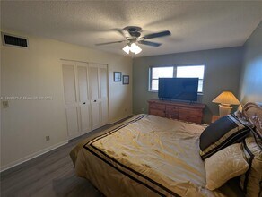 4047 NW 16th St in Lauderhill, FL - Building Photo - Building Photo