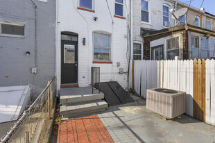 3 N Ellwood Ave in Baltimore, MD - Building Photo - Building Photo