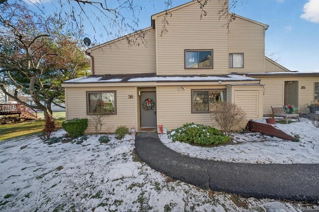 property at 36 Sycamore Ct